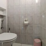 3 Bedroom Gorgeous In 別荘 *